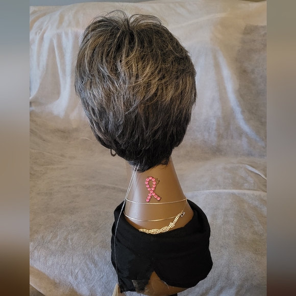 2 Wigs!! Carte Blanche And Incentive By Gabor Wigs! Both Color Sugared Charcoal! - Picture 13 of 16
